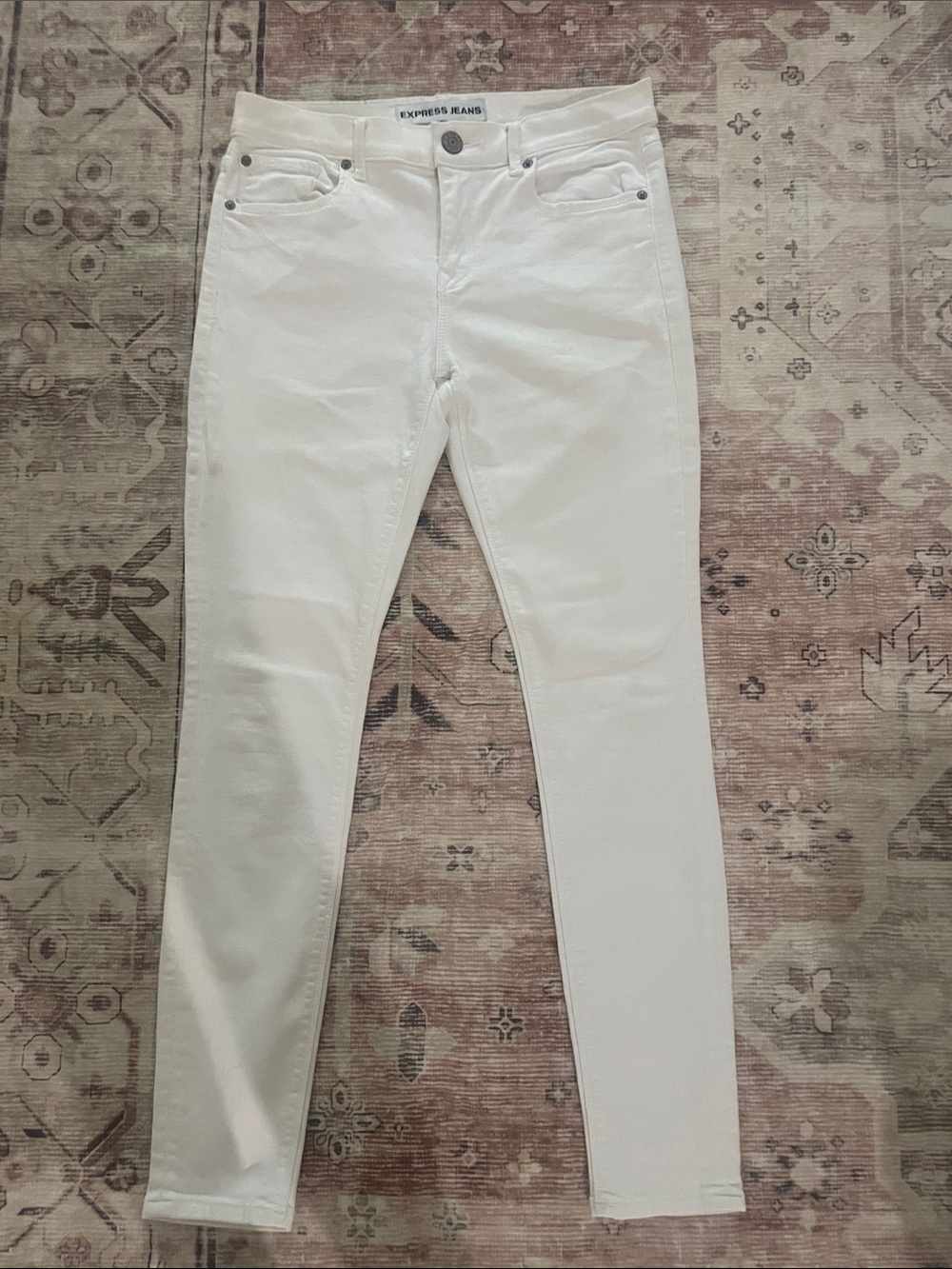 Express White Mid Rise Skinny Jeans size 6R